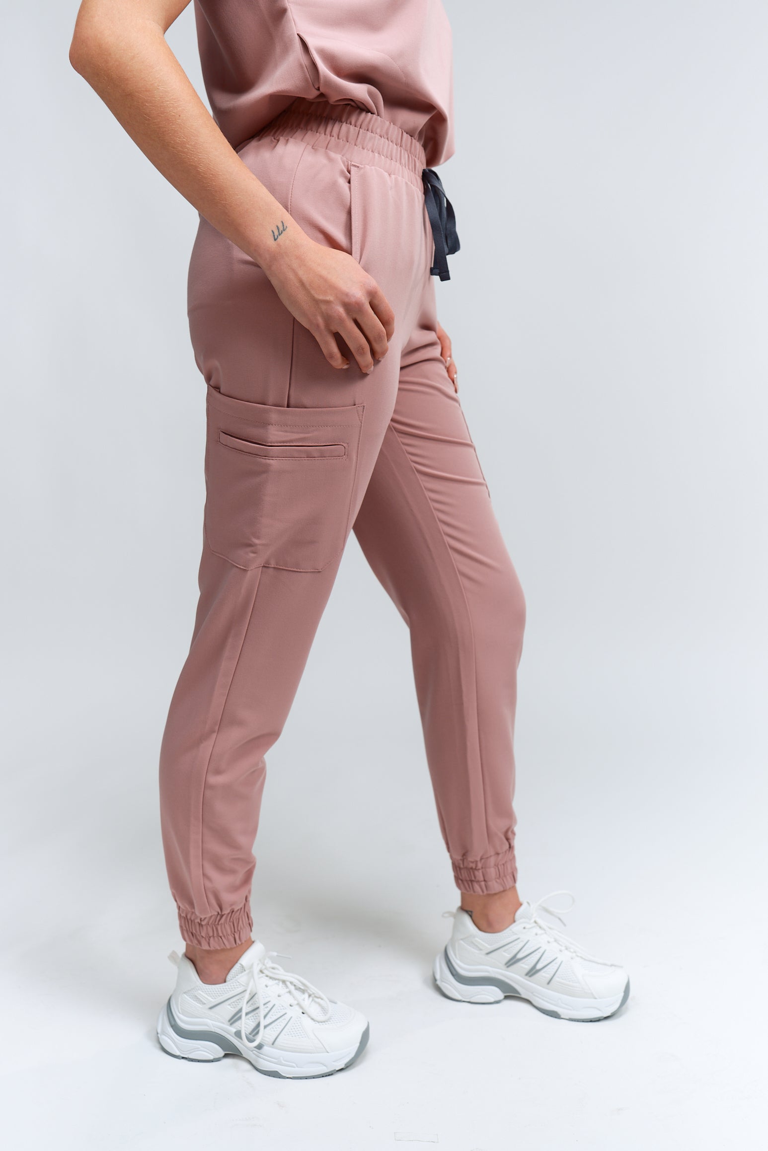 Anastasia Jogger Scrub Pants - Rosewood