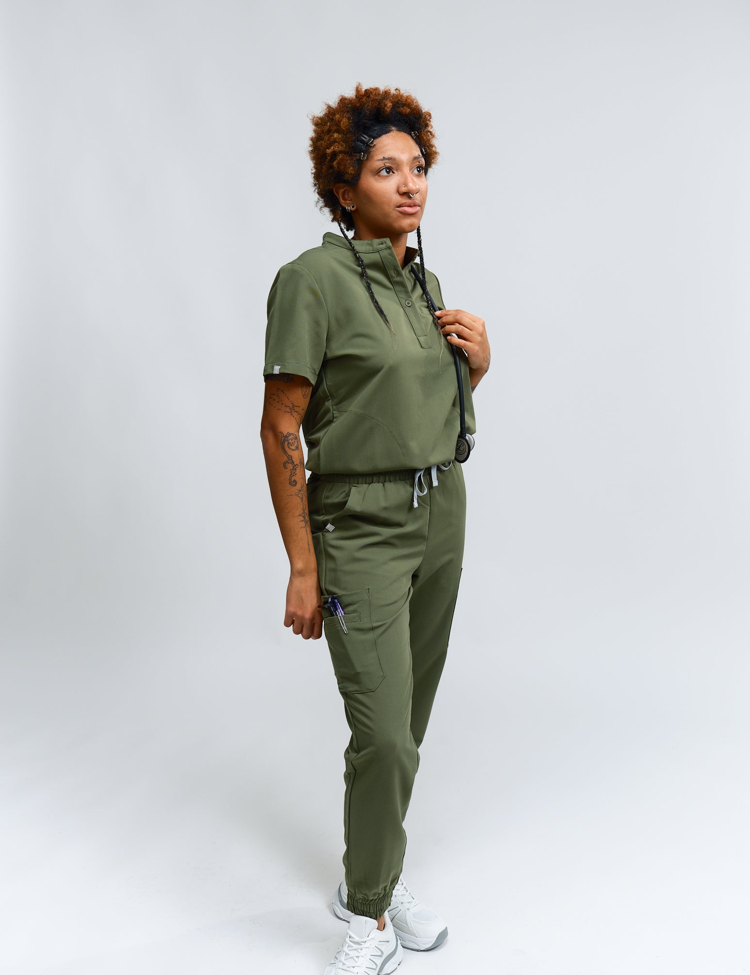 joiia-gloria-scrub-top-mossy-green-female-canada-1.jpg