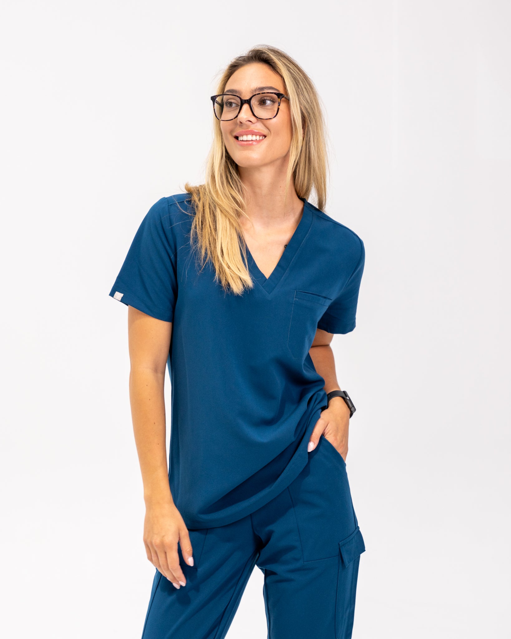 joiia-olivia-scrub-top-abyss-blue-female-canada.jpg