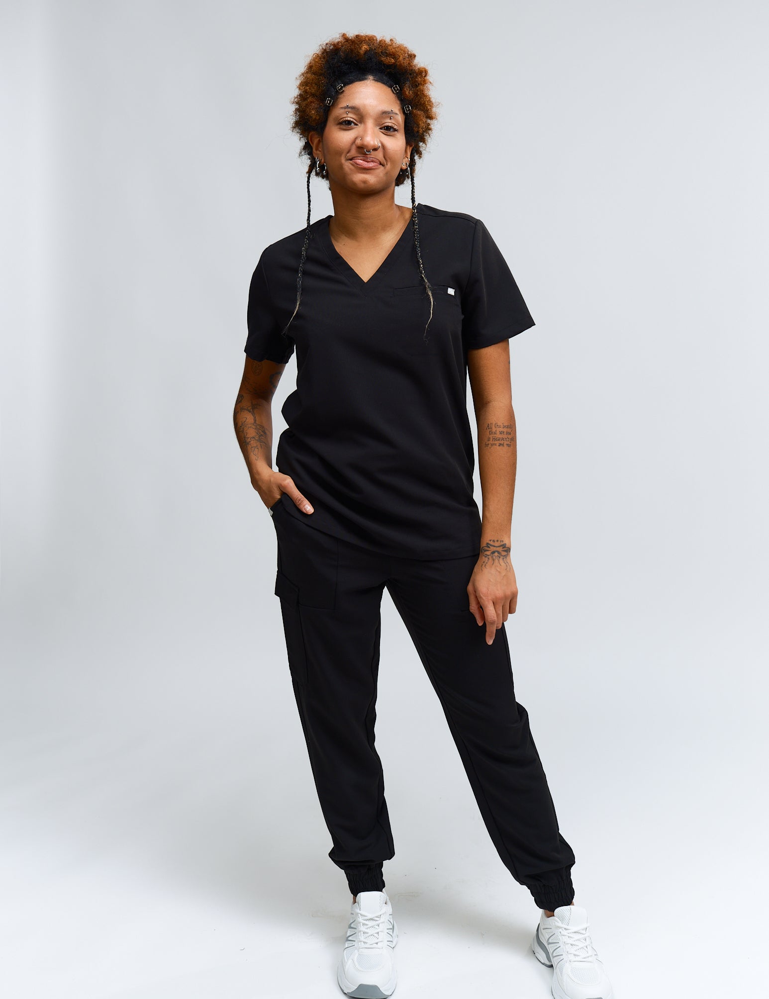 joiia-olivia-scrub-top-black-female-canada-1.jpg