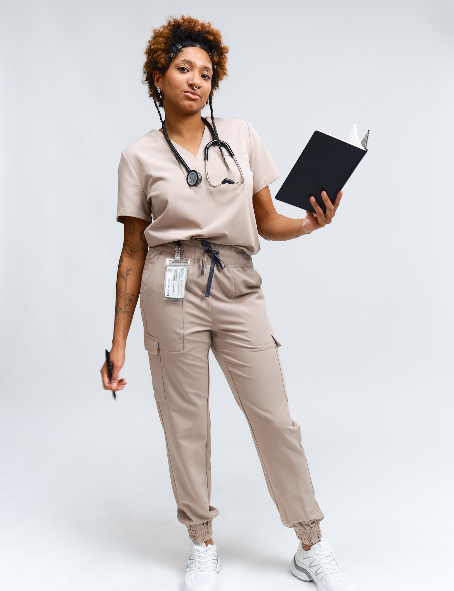 joiia-olivia-scrub-top-sandstone-beige-female-canada-1.jpg