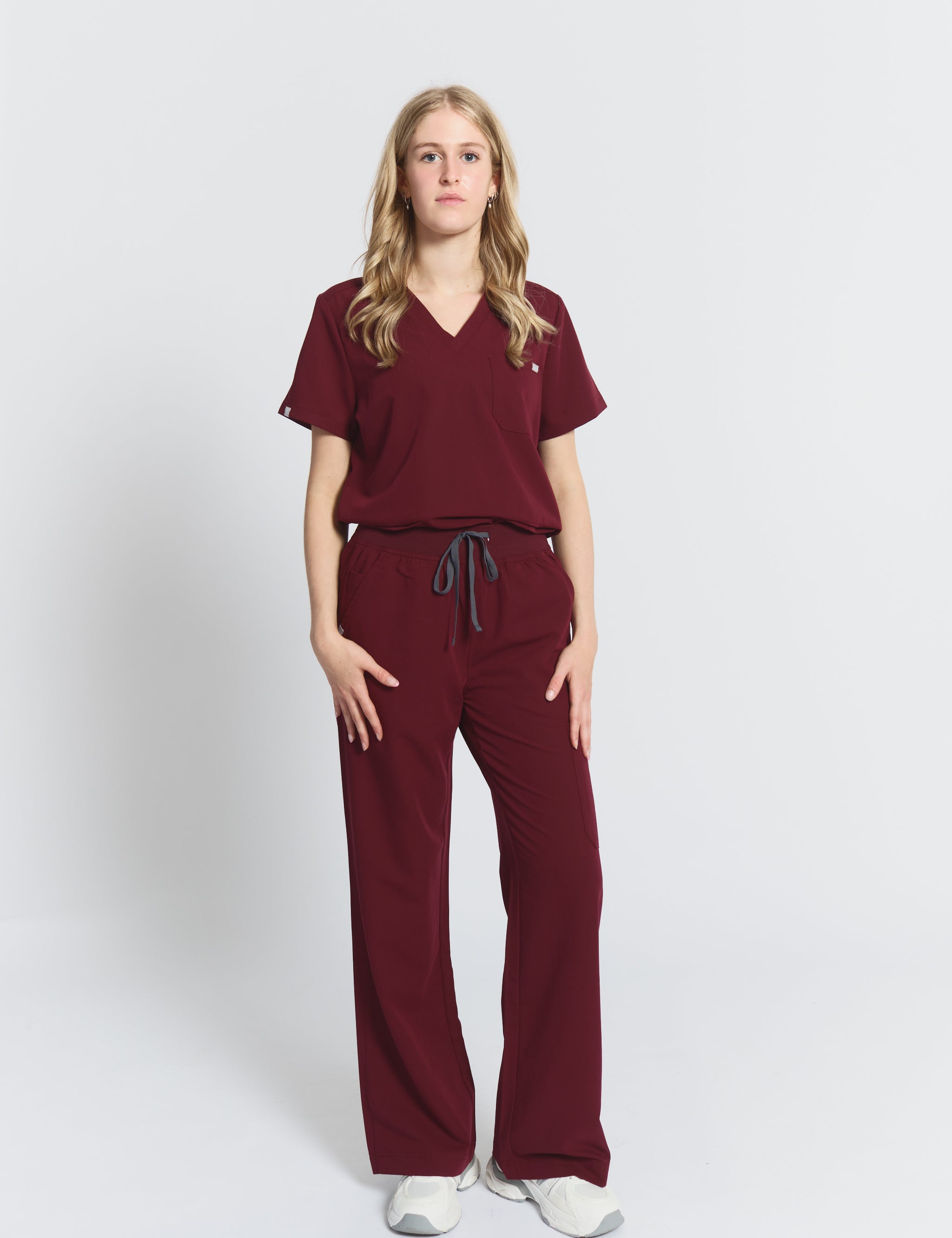 joiia-wide-leg-scrub-pants-burgundy-female-canada.jpg