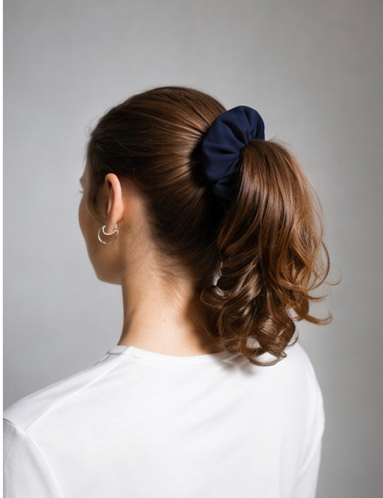 navy_scrunchie_2.jpg